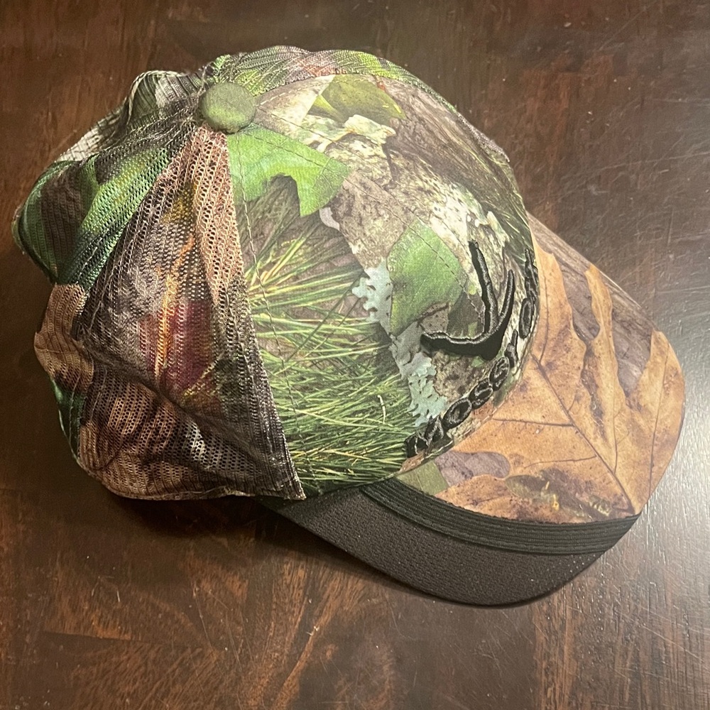Mossy Oak Camo Cap - Picture 7 of 9